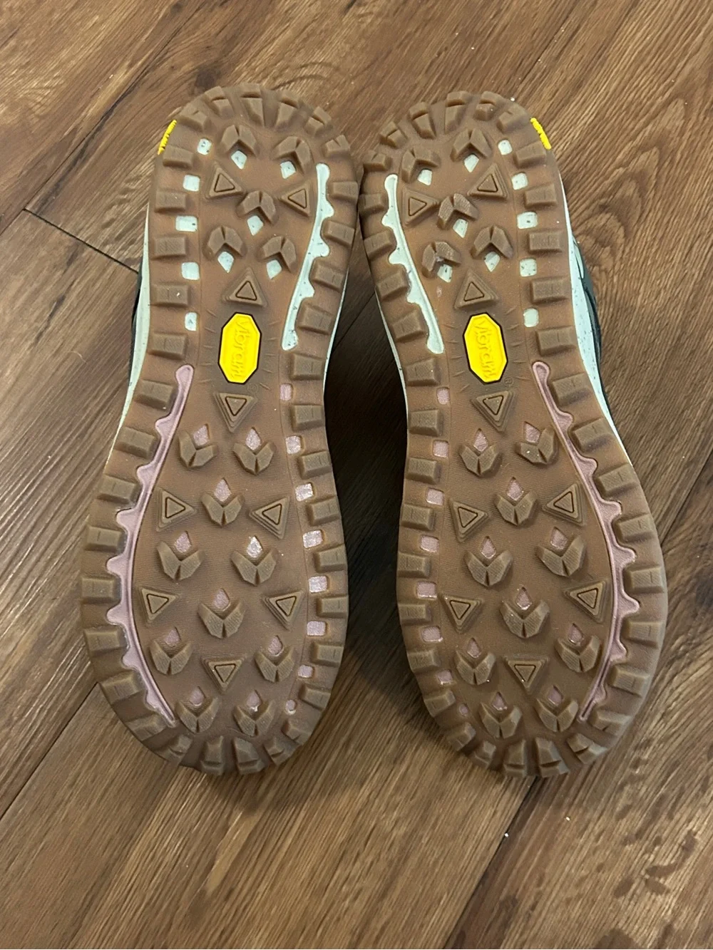 NWT Women’s Merrell Antora 3 Sneaker - Picture 7 of 8